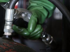 提升液压系统可靠性：经验策略与维护贴士